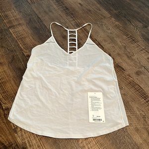 Women’s lululemon breezy singlet size 6 white